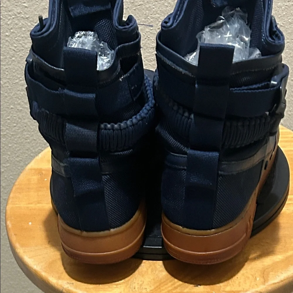 Nike SF Air Force 1 High Navy Gum 864024-400 - Picture 4 of 6